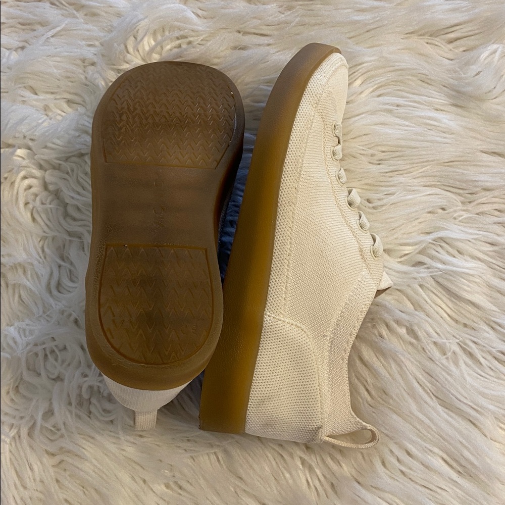 Vionic Women's Cream Canvas Sneakers size 7 excellent condition - Picture 8 of 8